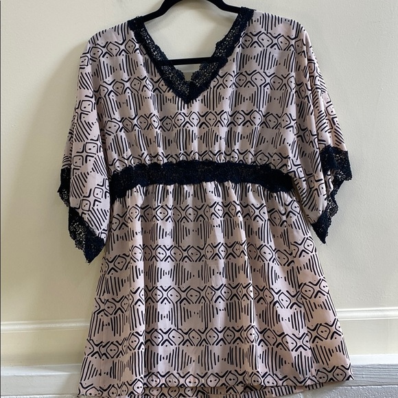 Hazel Anthropologie M print top - Picture 7 of 8